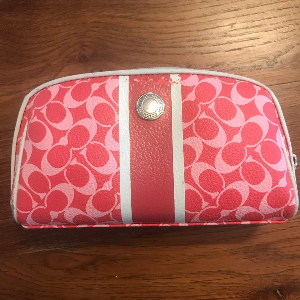 Coach Classic C Makeup Cosmetic Travel Case
